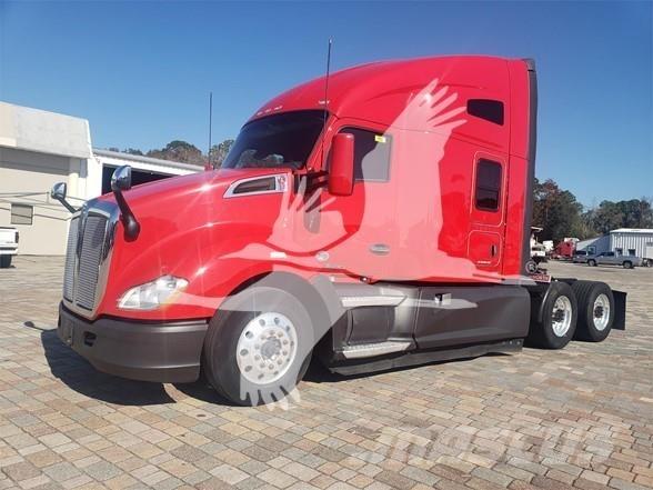 Kenworth T680 Motrici e Trattori Stradali
