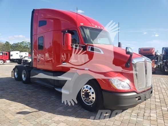 Kenworth T680 Motrici e Trattori Stradali