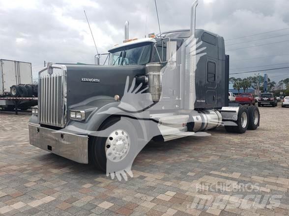 Kenworth W900 Motrici e Trattori Stradali