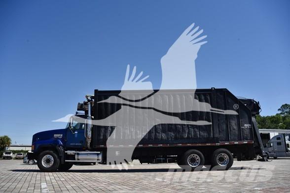Mack CL733 Costruzioni - Altro