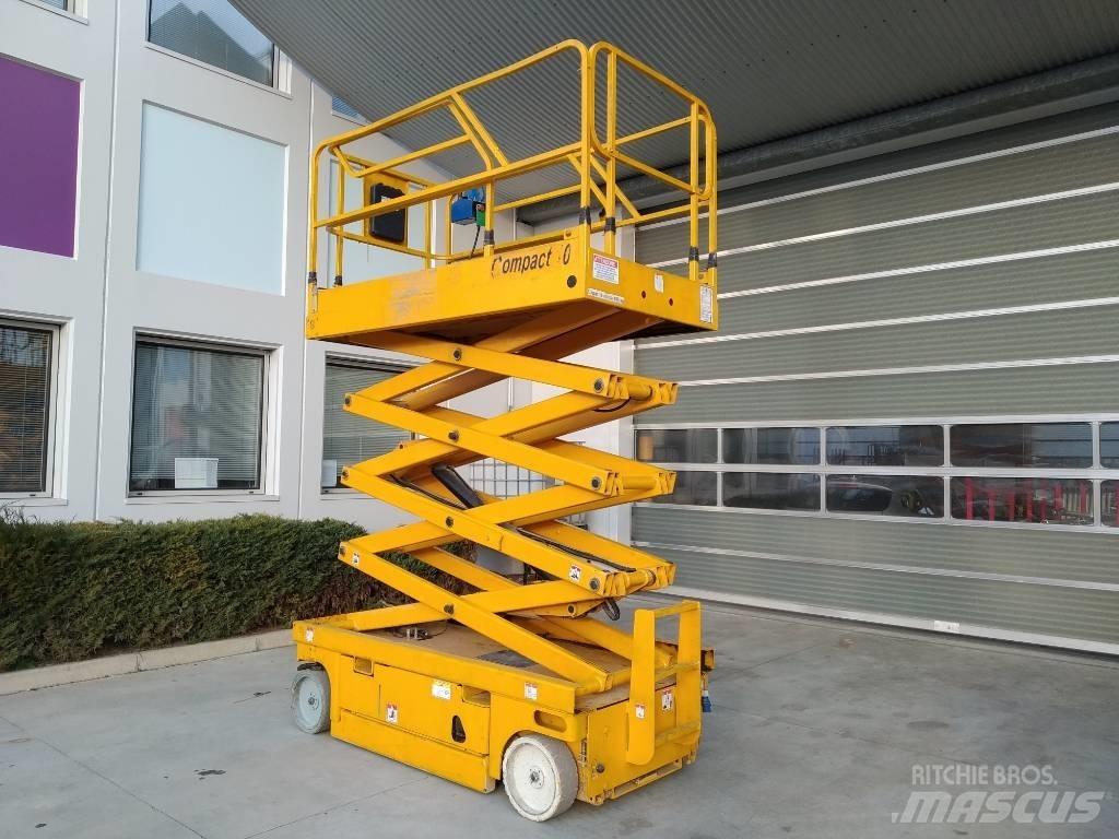 Haulotte Compact 10 Piattaforme a pantografo