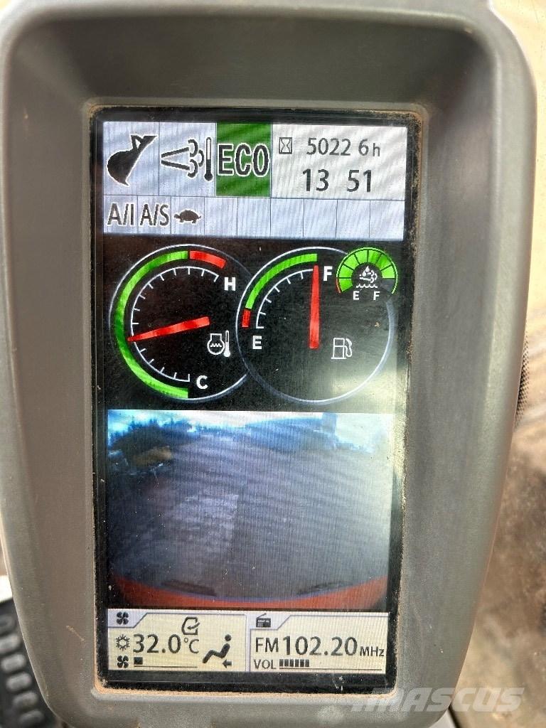 Hitachi ZX 135 US-6 Escavatori cingolati