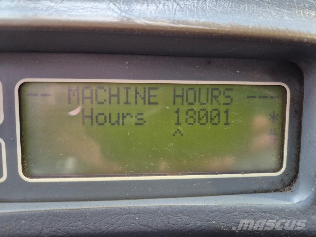 Volvo BM L 70 C Pale gommate