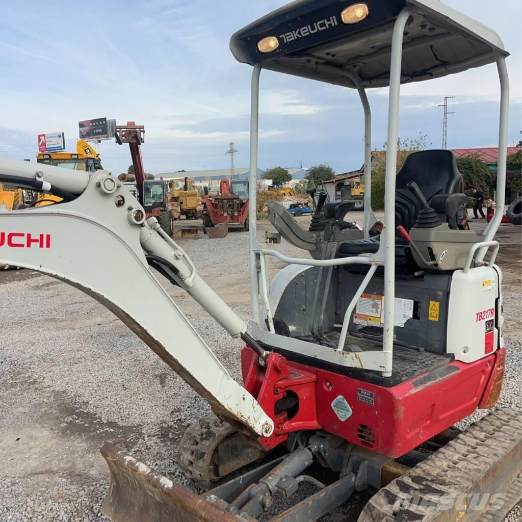Takeuchi TB 217 R Miniescavatori