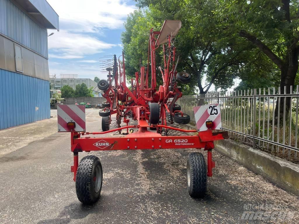 Kuhn GA 8121 Falciandanatrici