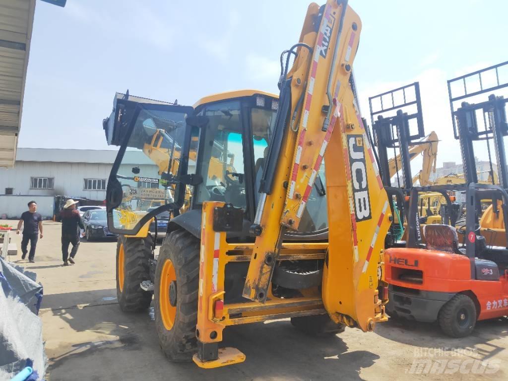 JCB 4CX Terne