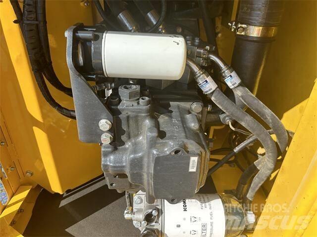 Komatsu PC200-8 Escavatori cingolati
