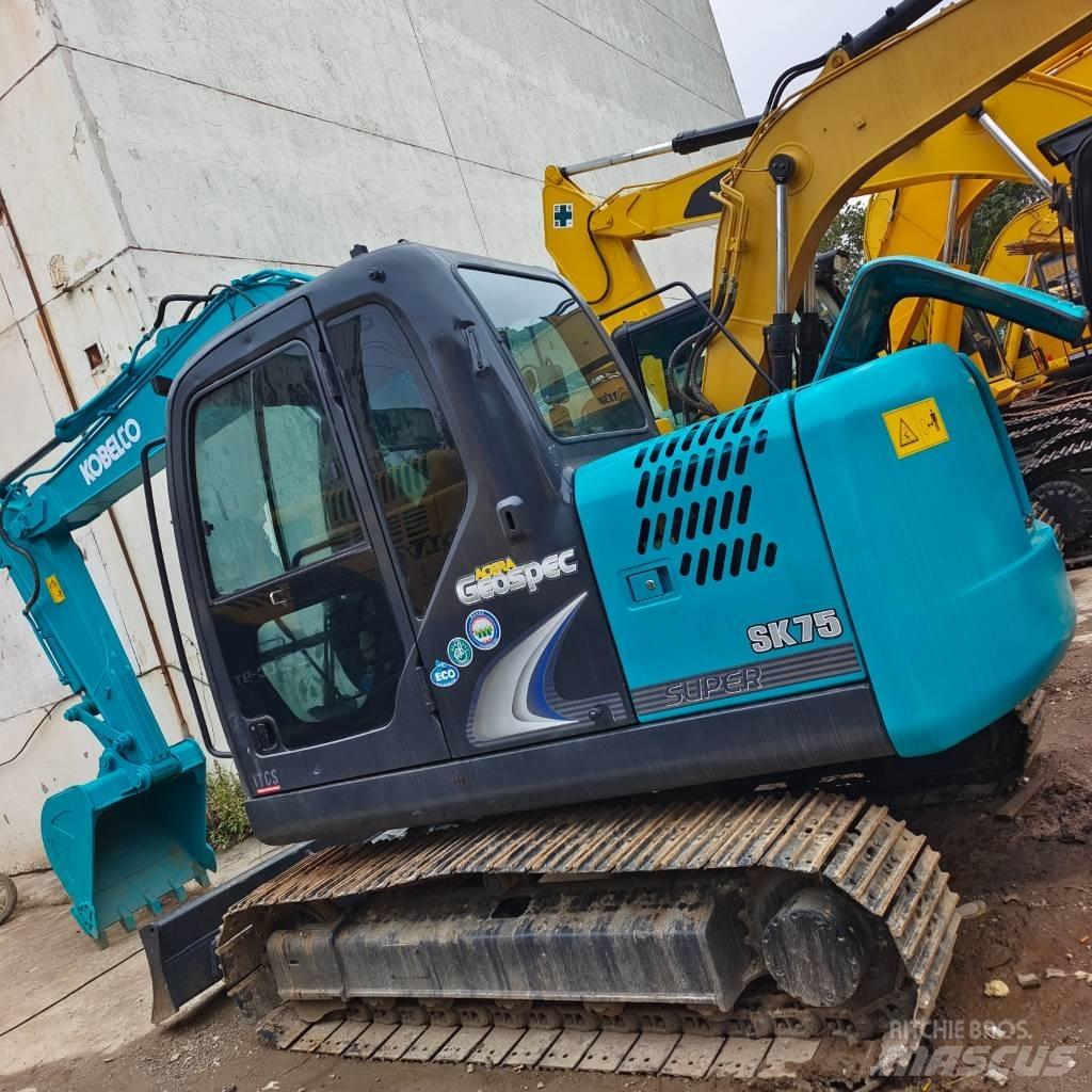 Kobelco SK 75 Escavatori medi 7t - 12t