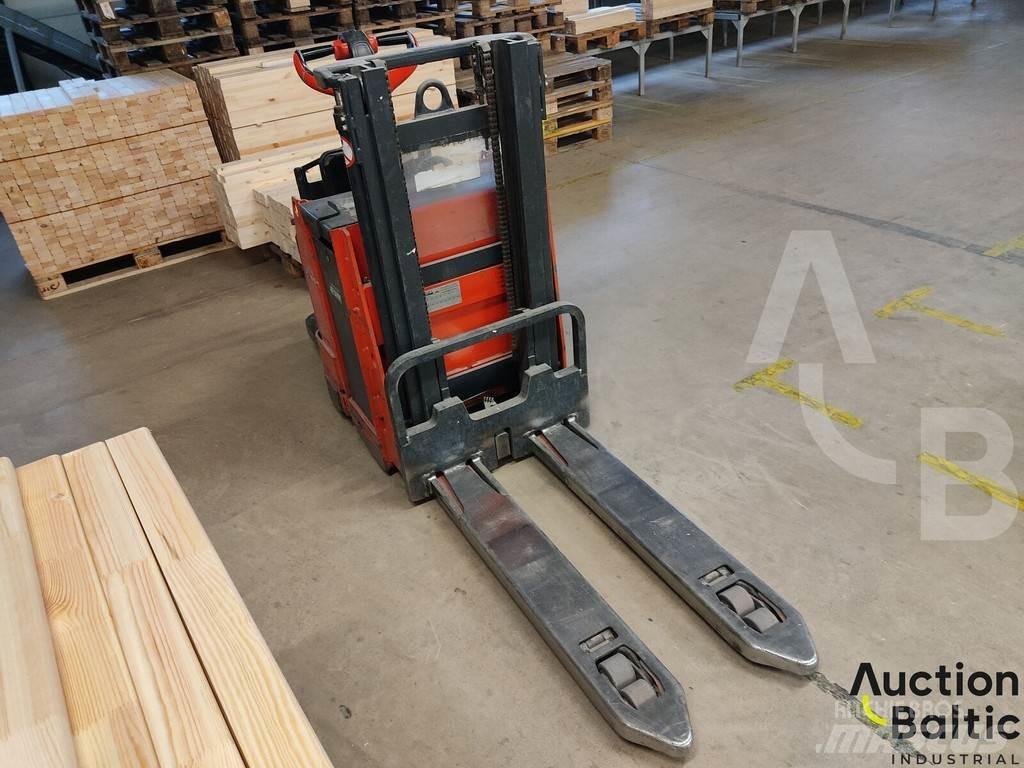 Linde L12 L Transpallet uomo a terra