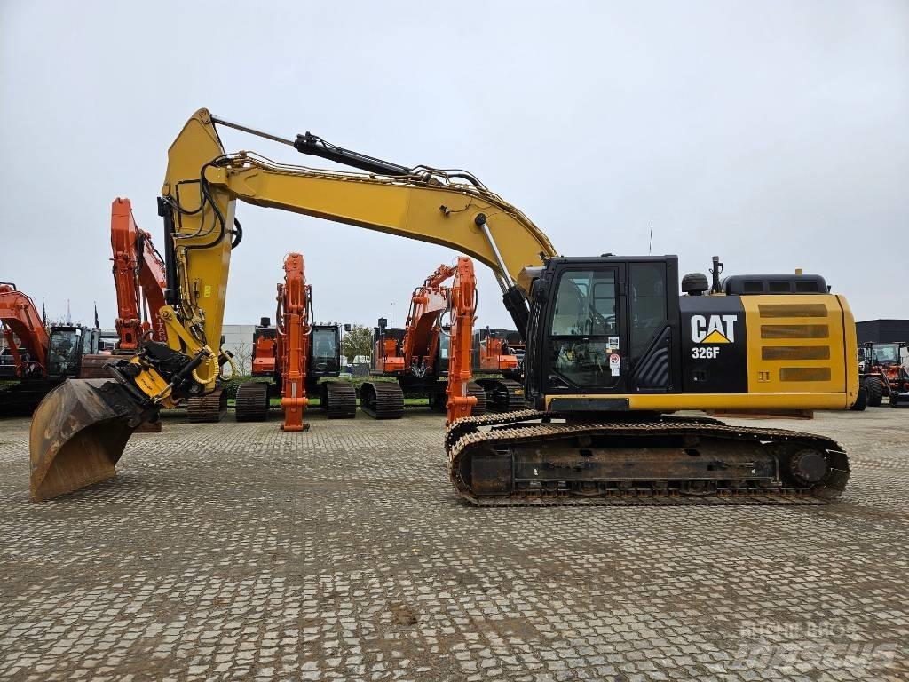CAT 326 F L Escavatori cingolati