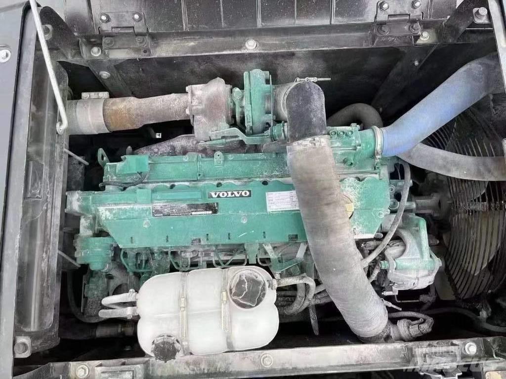 Volvo ec240 Escavatori cingolati