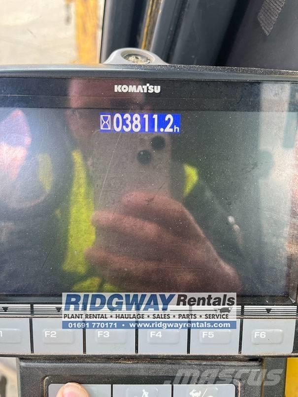 Komatsu PW 160-11 Escavatori gommati