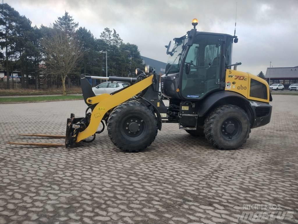 New Holland W70C Pale gommate
