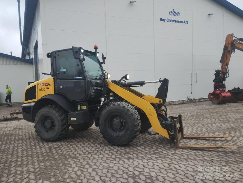 New Holland W70C Pale gommate