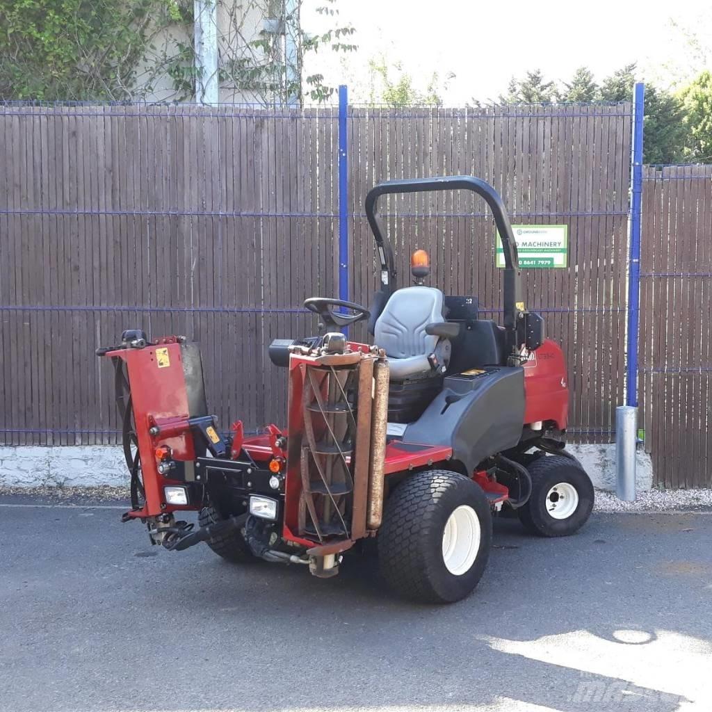 Toro LT3340 Tosaerba professionali rough, trim e surrounds
