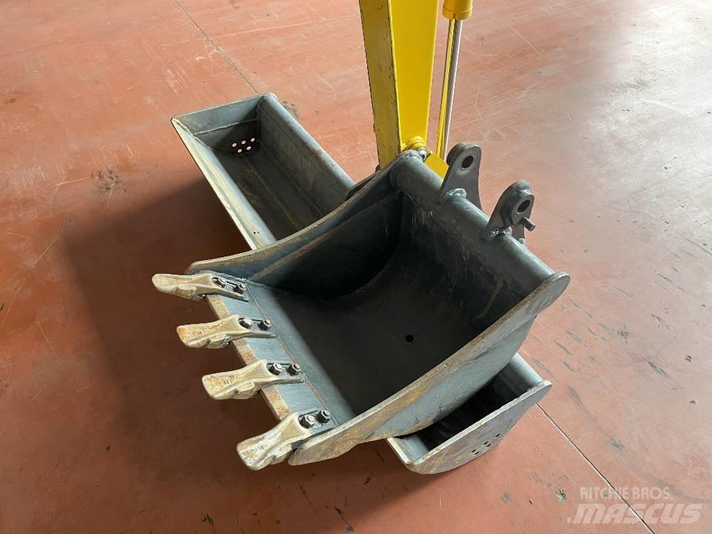 Komatsu PC 24 MR 5 Miniescavatori