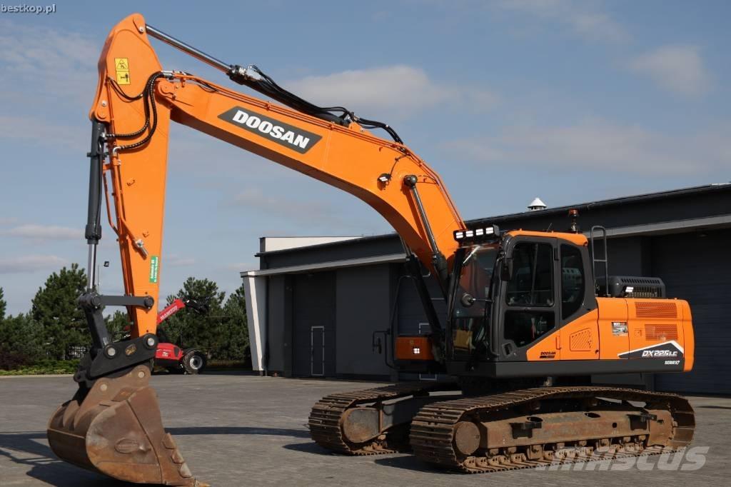Doosan DX 225 LC-7 Escavatori cingolati