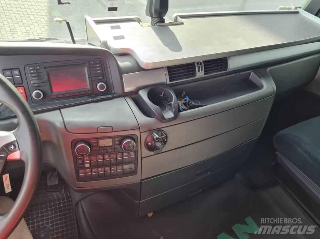MAN 26.440  7.4 + 7.3 Motrici centinate