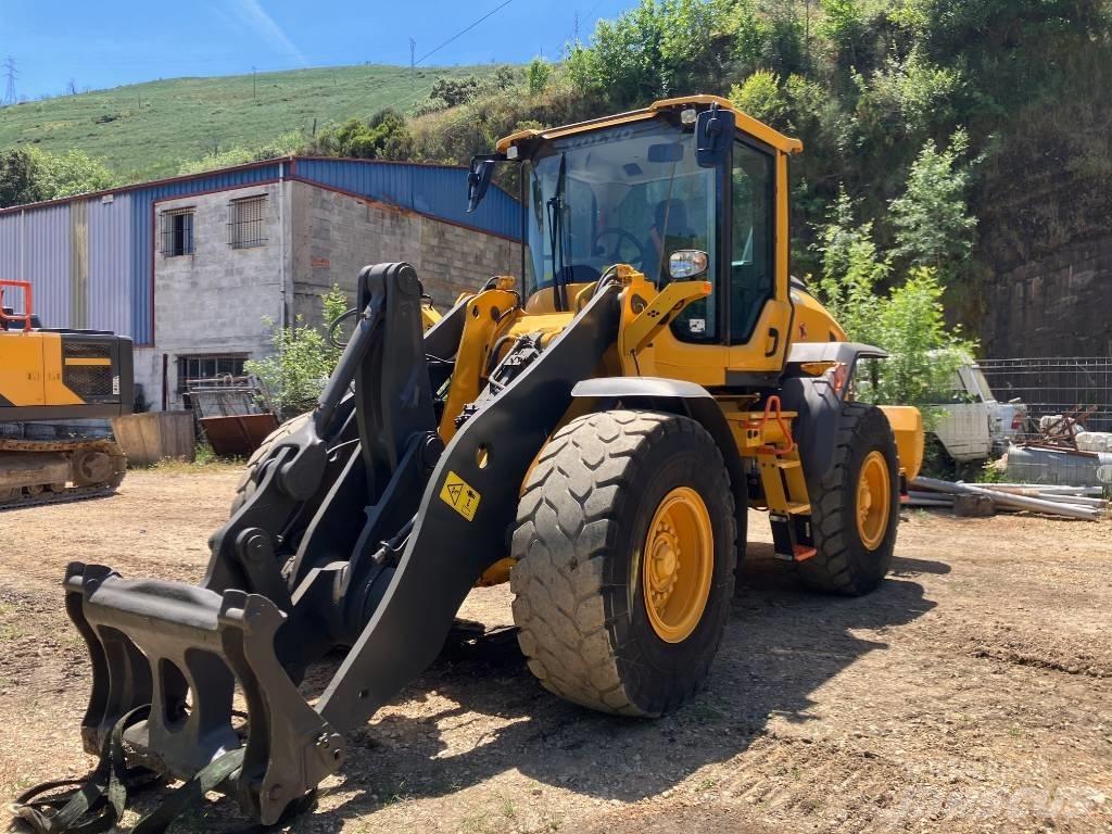 Volvo L 90 H Pale gommate