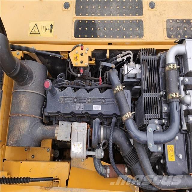 Komatsu PC 220-8 Escavatori cingolati