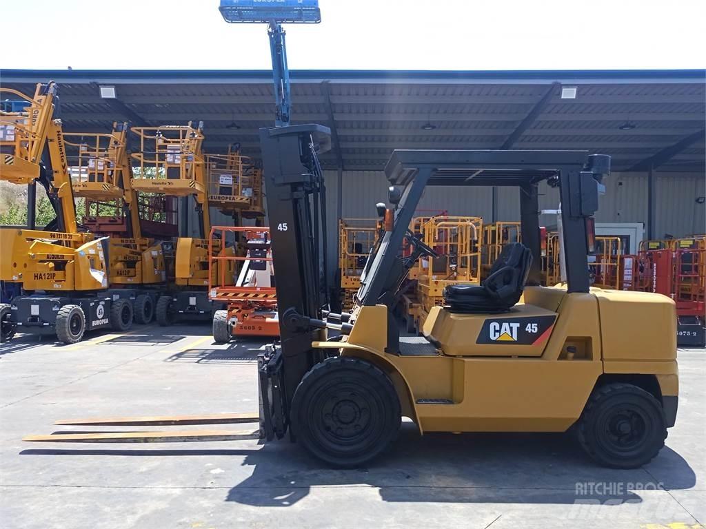 CAT DP45K Carrelli elevatori diesel