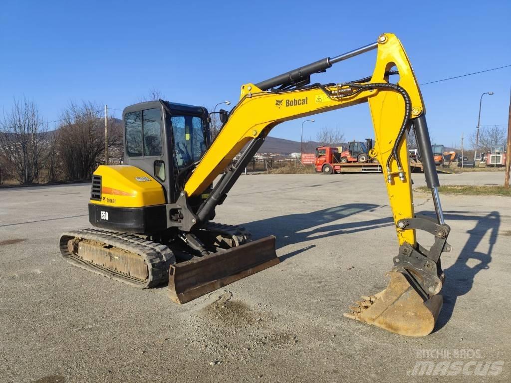 JCB 8085 Escavatori medi 7t - 12t