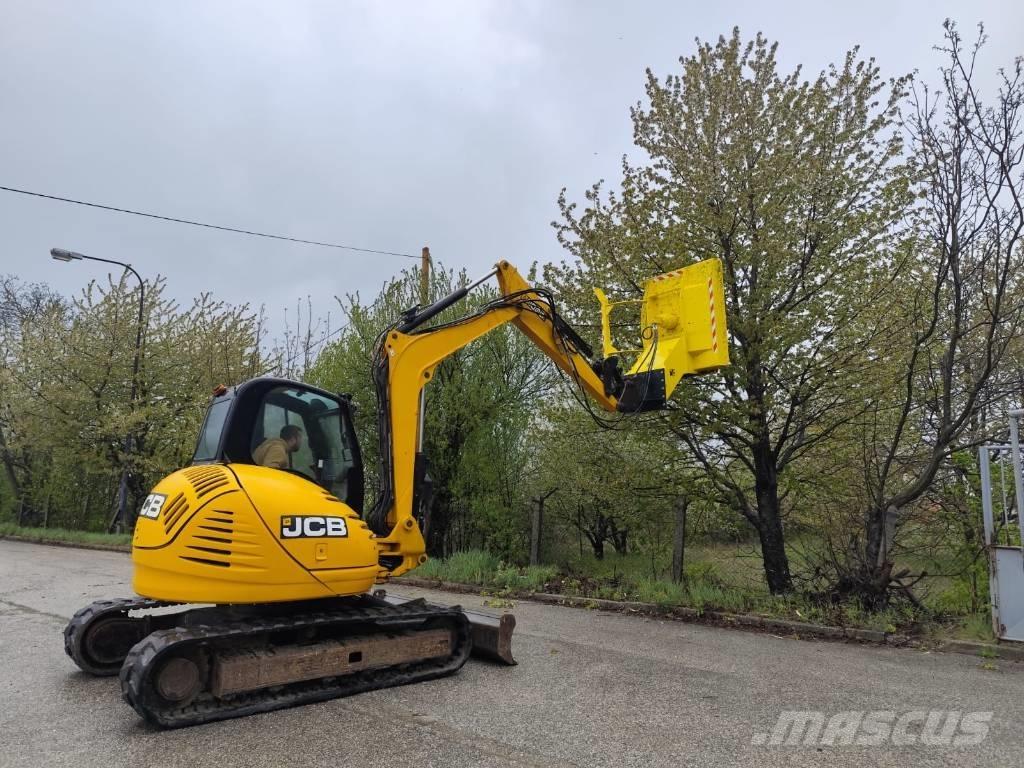JCB 8085 Escavatori medi 7t - 12t