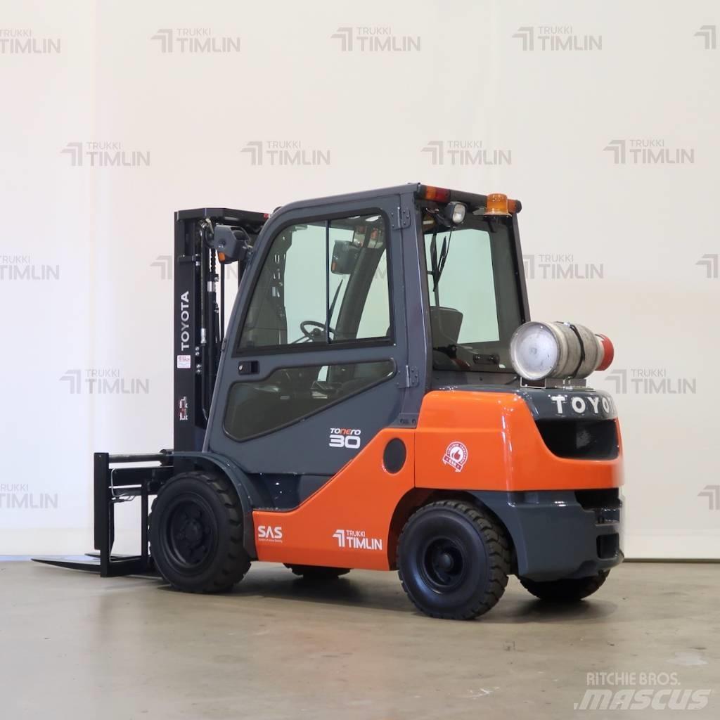 Toyota 02-8FGF30 Carrelli elevatori GPL