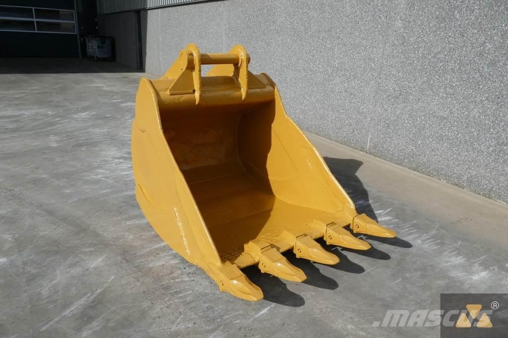 CAT 330 Bucket Benne