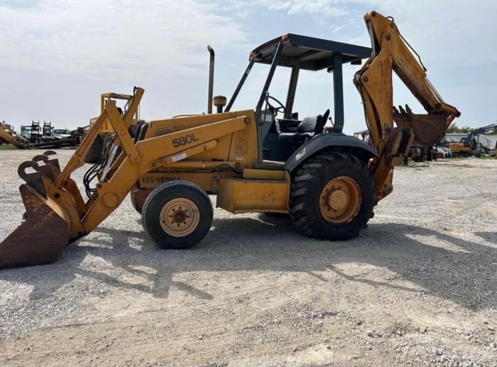 CASE 580 L Terne