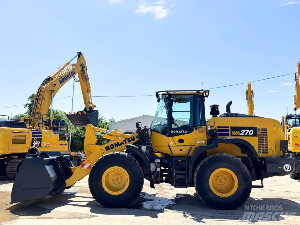 Komatsu WA270-8E0 Pale gommate