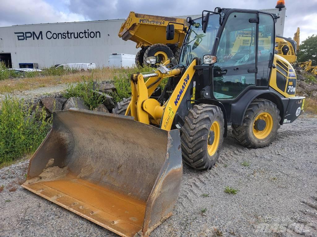 Komatsu WA70M-8 Pale gommate