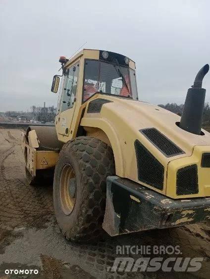 Bomag BW 213 D-4 Rulli monotamburo