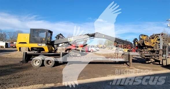 CAT 559C Caricatronchi con base su rimorchio