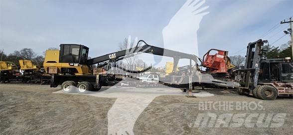 CAT 559D Caricatronchi con base su rimorchio