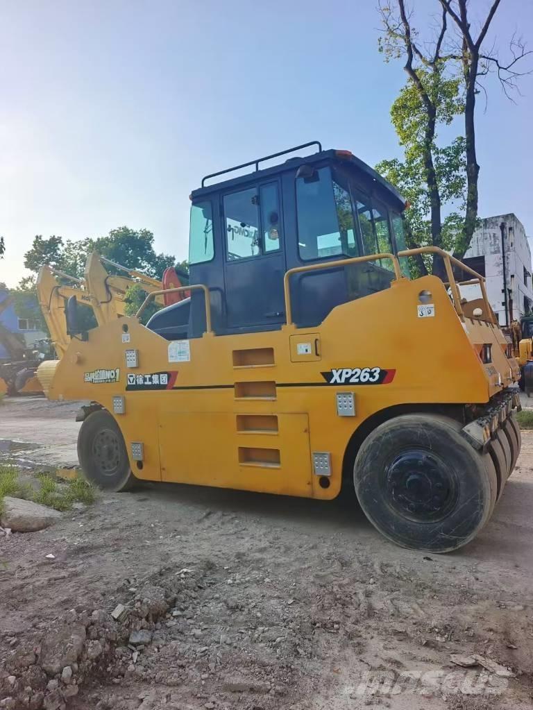 XCMG XP 263 Rulli gommati