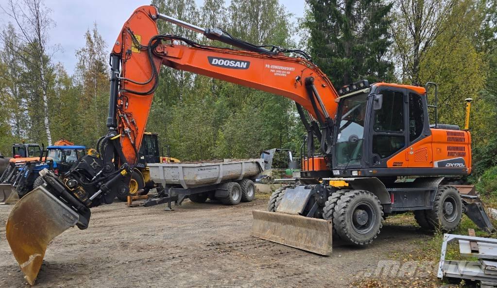 Doosan DX 170 W-5 Escavatori gommati