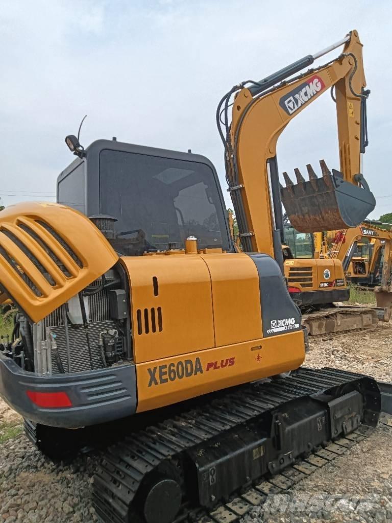 XCMG XE 60 DA Miniescavatori