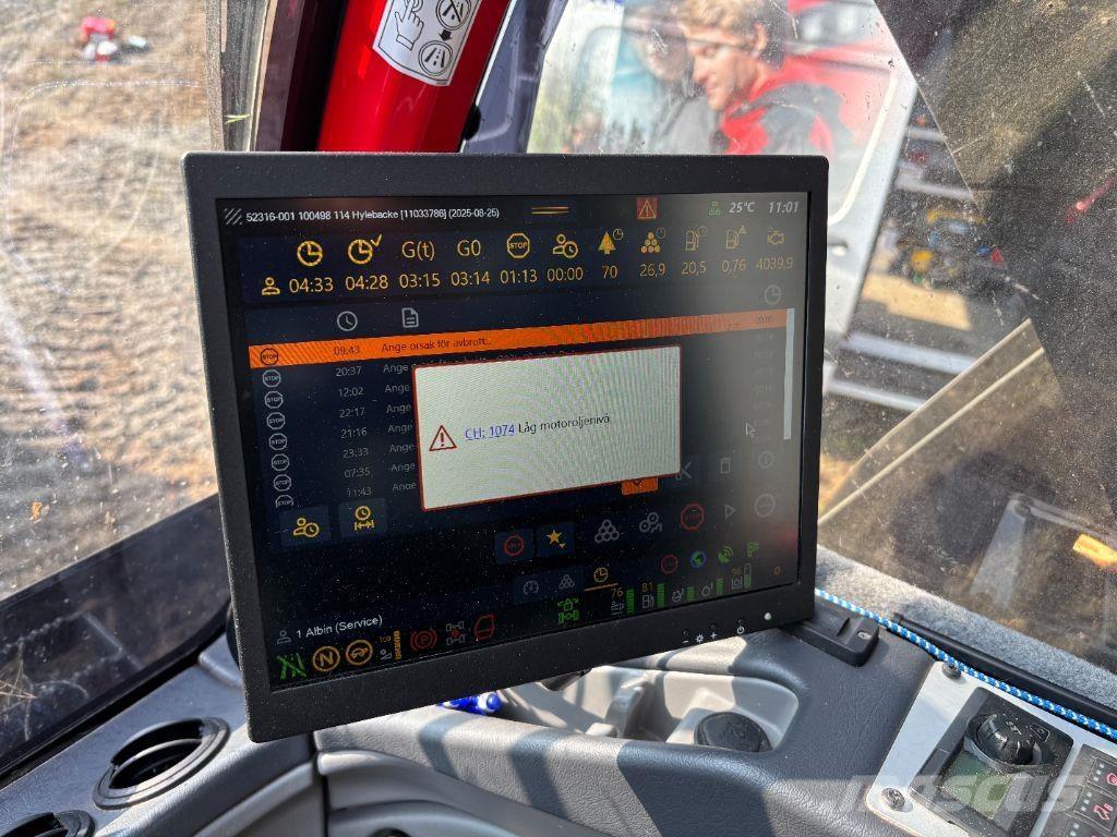 Komatsu 931XC Abbattitrici, Disboscatrici