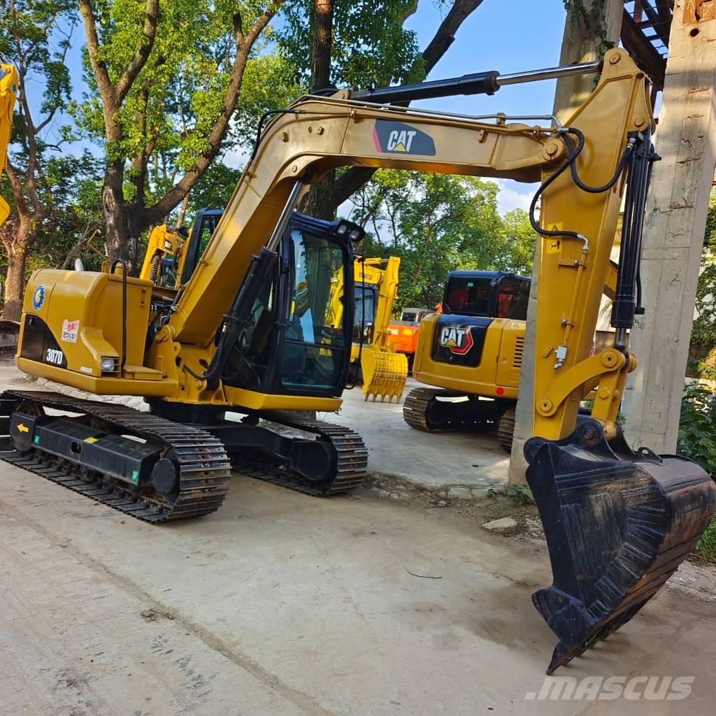CAT 307 D Escavatori medi 7t - 12t