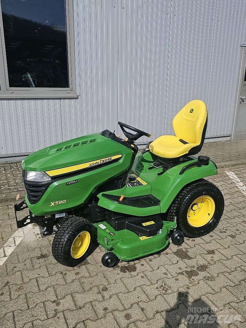 John Deere X590 Falciatrici