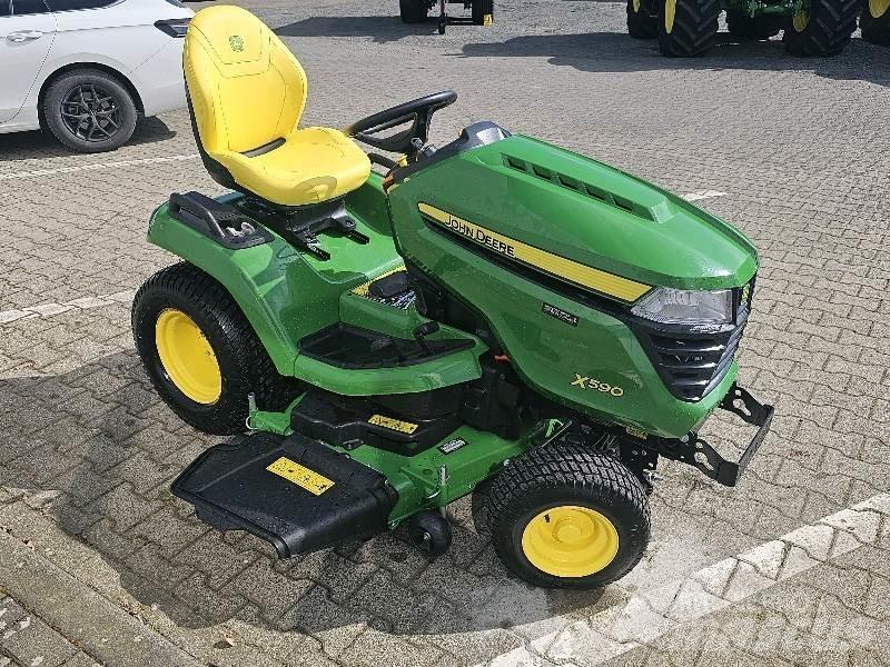 John Deere X590 Falciatrici