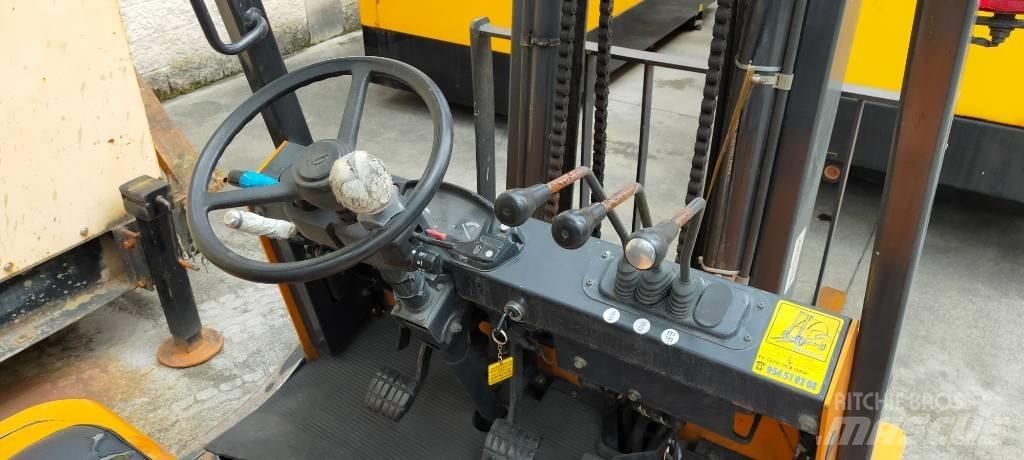 Samsung SF 20 D Carrelli elevatori diesel