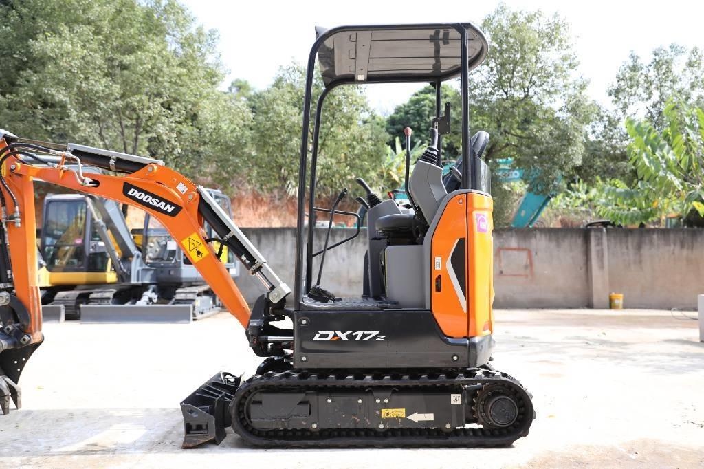 Doosan DX 17 Escavatori cingolati