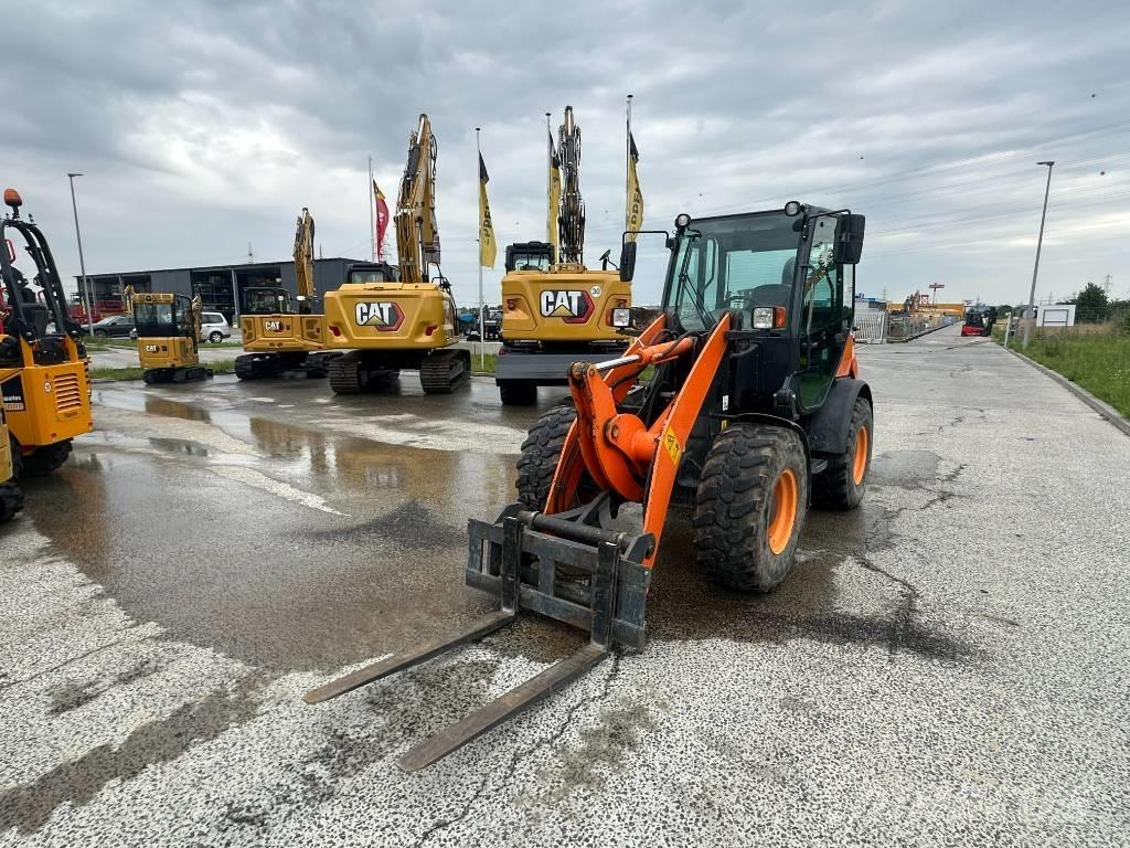 Komatsu WA 70 Pale gommate
