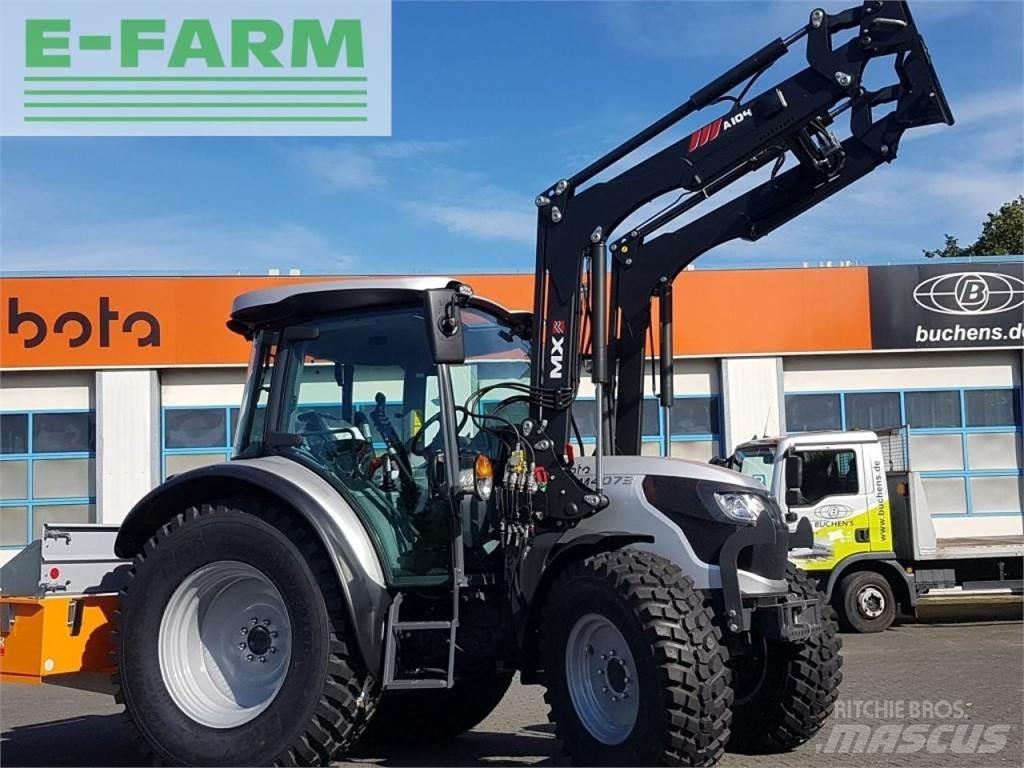 Kubota m4073 cab Trattori