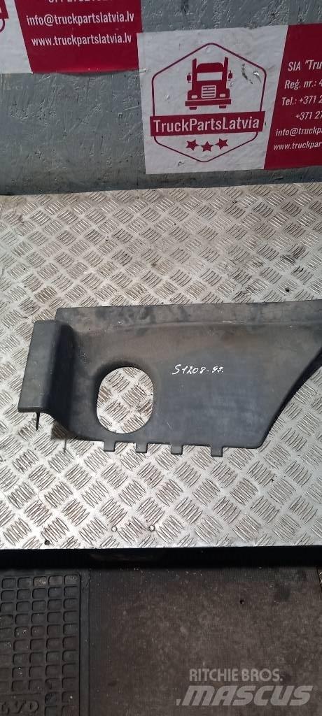 Scania 94 D.   1390075 Cabine e interni