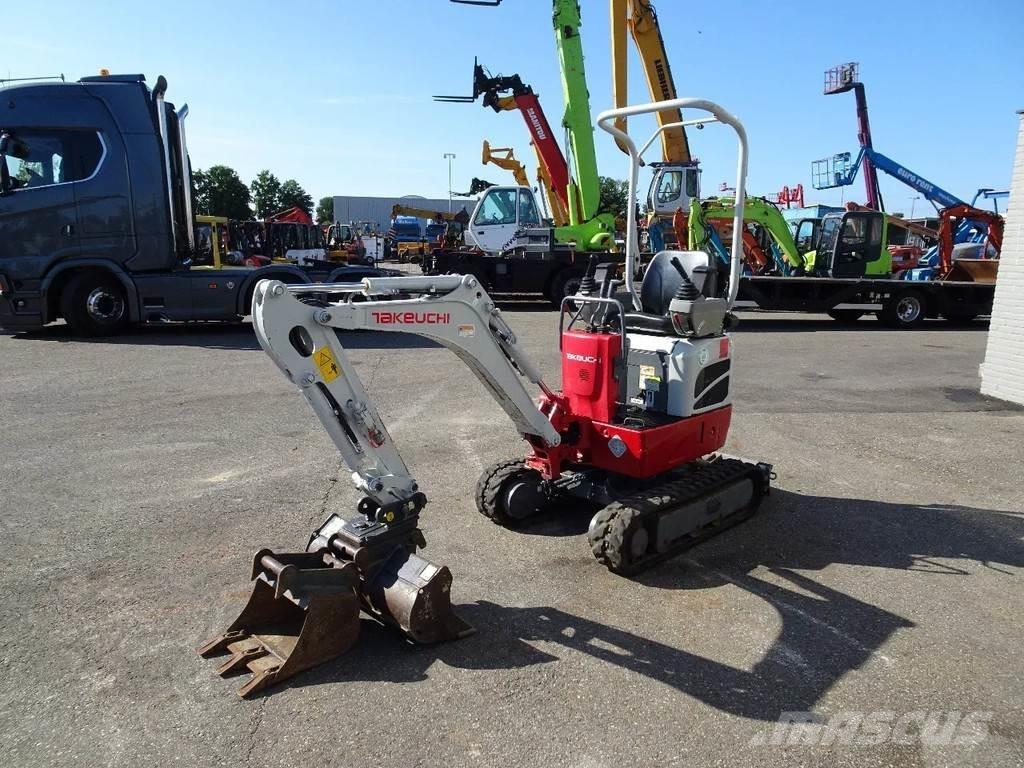 Takeuchi TB210 Miniescavatori