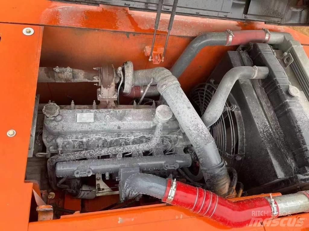 Doosan 225-7 Escavatori cingolati
