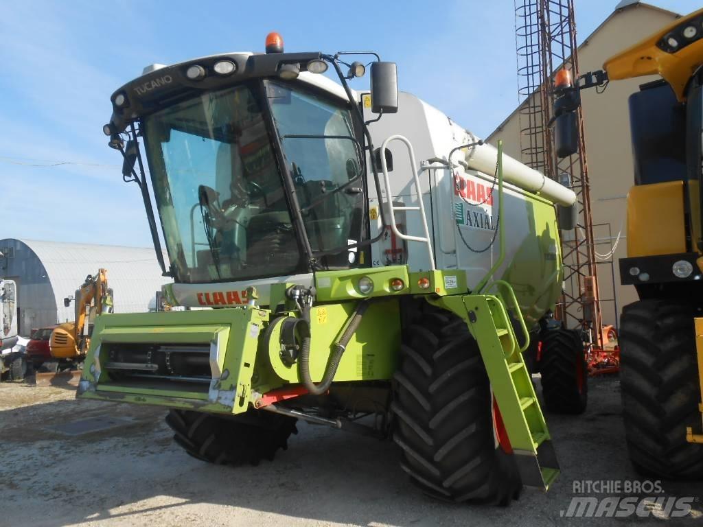 CLAAS Tucano 440 Mietitrebbiatrici